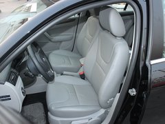 2012款 1.6L 自动 豪华型