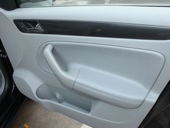 2012款 1.6L 自动 豪华型
