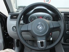 2012款 1.6L 自动 豪华型