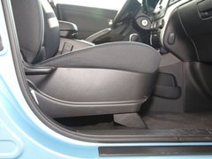 2011款 2.0T 自动 两驱精英导航版 5座
