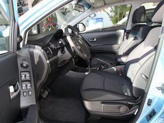 双龙汽车  柯兰多 2.0T AT 驾驶席座椅正视图