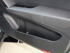 2011款 2.0T 自动 两驱精英导航版 5座