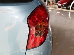 2011款 2.0T 自动 两驱精英导航版 5座