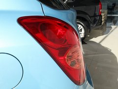 2011款 2.0T 自动 两驱精英导航版 5座