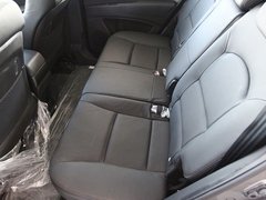 2011款 2.0T 自动 两驱豪华导航版 5座