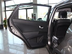 2011款 2.0T 自动 两驱豪华导航版 5座