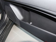 2011款 2.0T 自动 两驱豪华导航版 5座