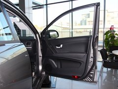 2011款 2.0T 自动 两驱豪华导航版 5座
