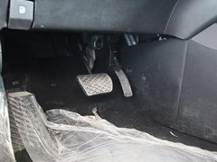2011款 2.0T 自动 两驱豪华导航版 5座