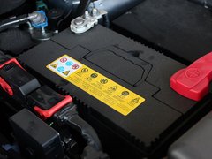 2011款 2.0T 自动 两驱豪华导航版 5座