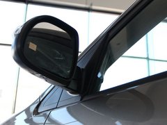 2011款 2.0T 自动 两驱豪华导航版 5座