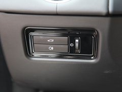 2012款 5.0 自动 全景奢华版