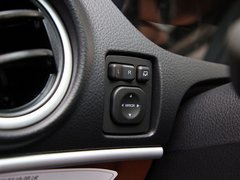 2011款 2.2T 自动 旗舰型四驱 5座