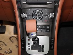 2011款 2.2T 自动 旗舰型四驱 5座