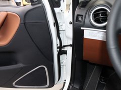 2011款 2.2T 自动 旗舰型四驱 5座