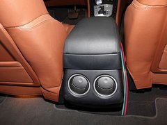 2011款 2.2T 自动 旗舰型四驱 5座