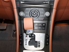 2011款 2.2T 自动 旗舰型四驱 5座