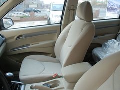 2011款 2.0L 手动 都市先锋版 5座