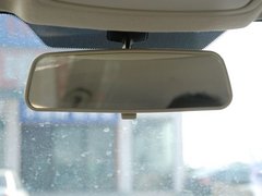2011款 2.0L 手动 都市先锋版 5座