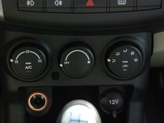 2011款 2.0L 手动 都市先锋版 5座