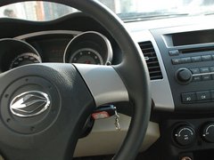 2011款 2.0L 手动 都市先锋版 5座