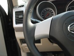 2011款 2.0L 手动 都市先锋版 5座