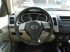 2011款 2.0L 手动 都市先锋版 5座