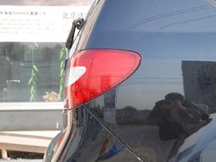 2011款 2.0L 手动 都市先锋版 5座