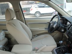 2011款 2.0L 手动 都市先锋版 5座