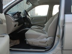 2011款 2.0L 手动 都市先锋版 5座