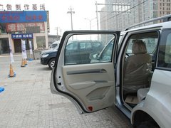 2011款 2.0L 手动 都市先锋版 5座