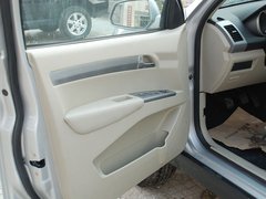2011款 2.0L 手动 都市先锋版 5座