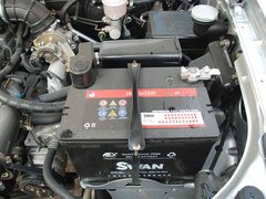 2011款 2.0L 手动 都市先锋版 5座