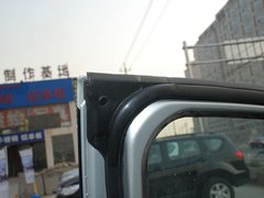 2011款 2.0L 手动 都市先锋版 5座
