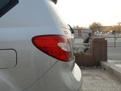 2011款 2.0L 手动 都市先锋版 5座