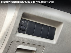 2011款 2.0L 手动 都市先锋版 5座