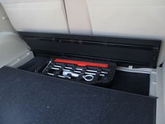 2011款 2.0L 手动 都市先锋版 5座