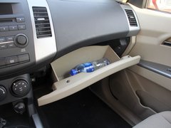 2011款 2.0L 手动 都市先锋版 5座