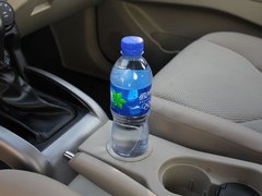 2011款 2.0L 手动 都市先锋版 5座
