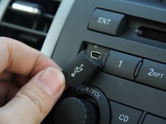 2011款 2.0L 手动 都市先锋版 5座