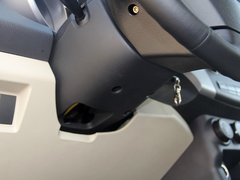 2011款 2.0L 手动 都市先锋版 5座