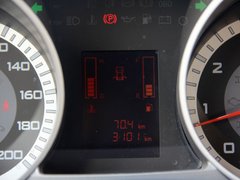 2011款 2.0L 手动 都市先锋版 5座