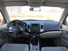 2011款 2.0L 手动 都市先锋版 5座