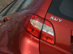 2011款 2.0L 手动 都市先锋版 5座