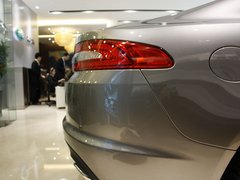 2012款 3.0 自动 豪华版