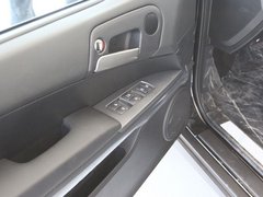 2011款 2.0 自动 四驱豪华导航版 5座