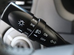 2011款 2.0 自动 四驱豪华导航版 5座