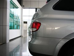2011款 2.0 自动 四驱豪华导航版 5座