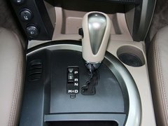 2011款 2.0 自动 四驱豪华导航版 5座