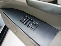 2011款 2.0 自动 四驱豪华导航版 5座